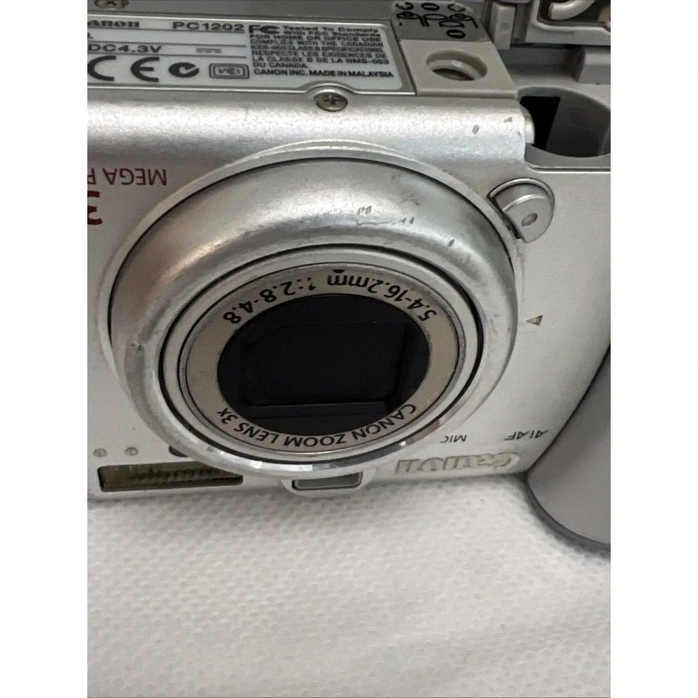 CANON PowerShot A75 Digital Camera 3.2 MP 3X Zoom Silver